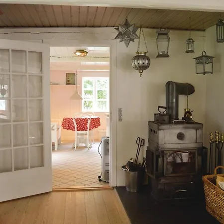 بيت للعطل Two-bedroom In *