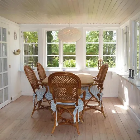 بيت للعطل Two-bedroom In *